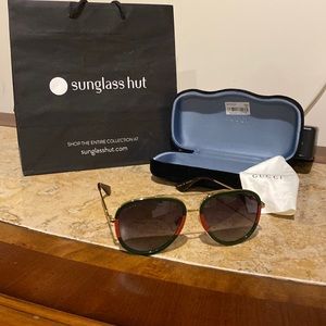Authentic Gucci aviator sunglasses